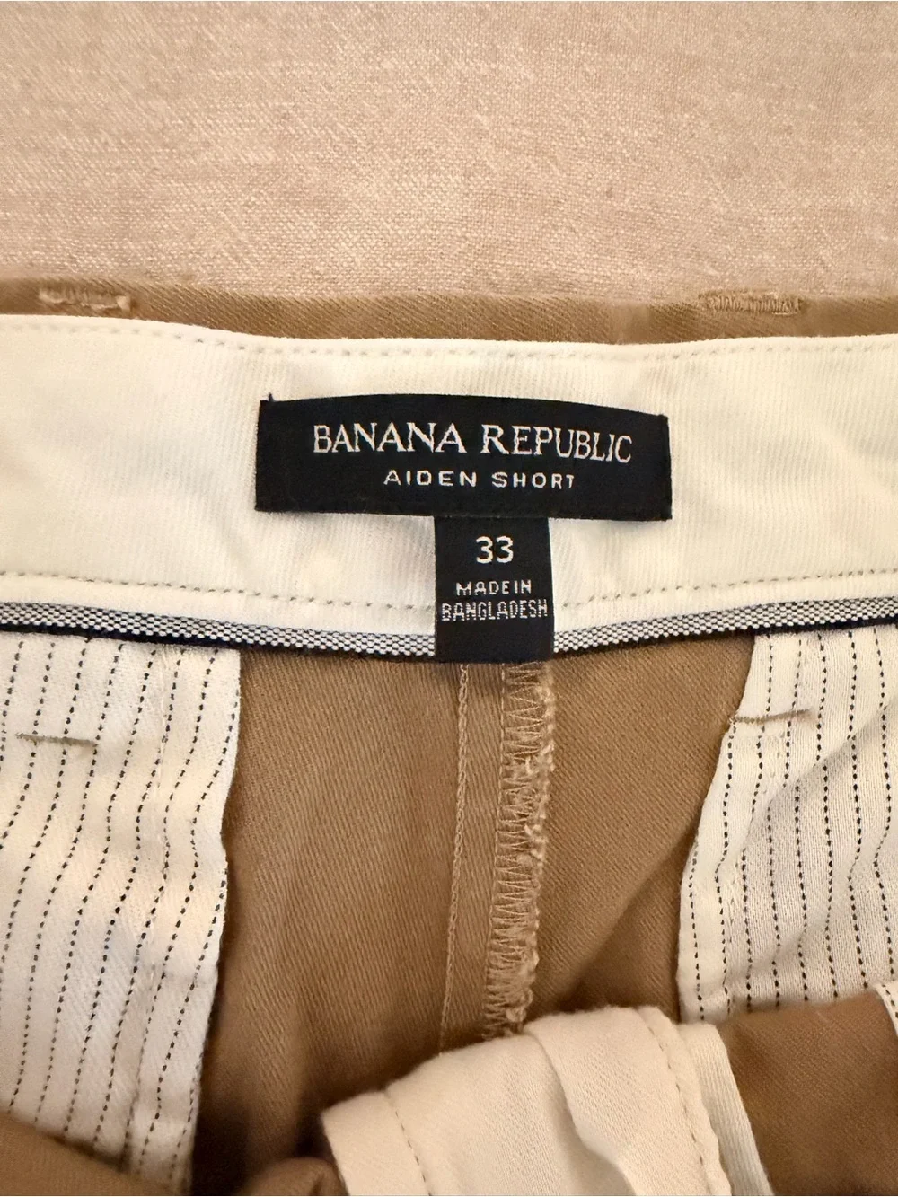 Banana Republic Tan Flat-Front Men’s Shorts